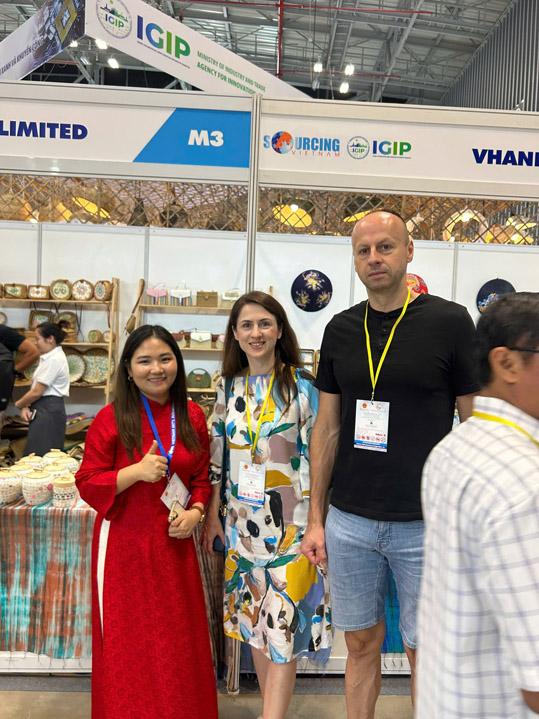Hình ảnh Vhandy tham dự triển lãm