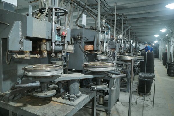 Hình ảnh xưởng sản xuất Hoàng Nam