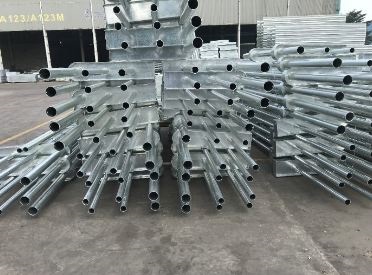 Hộ lan mạ kẽm nhúng nóng