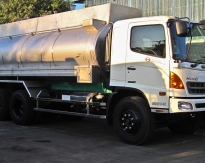 Vận chuyển hóa chất, dầu nhờn