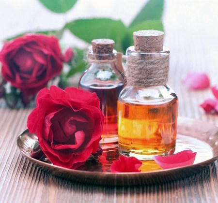 Khăn giấy rút hoa hồng ngắn