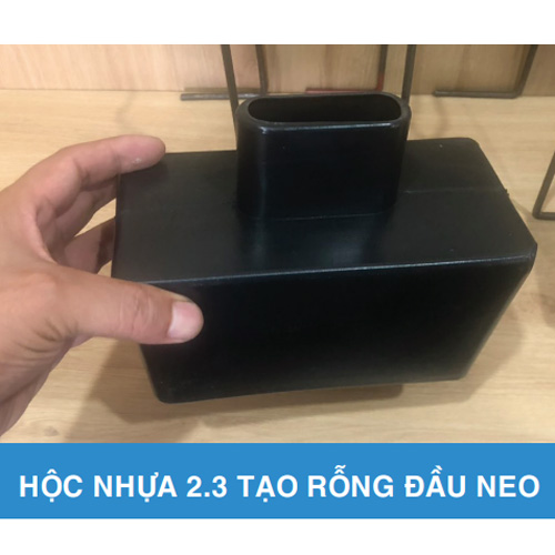 Hộc nhựa 2.3 tạo rỗng đầu neo