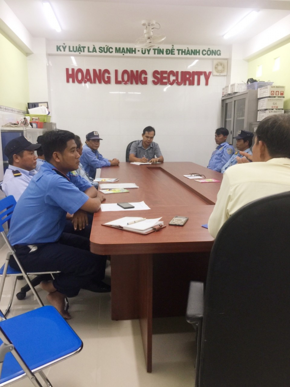 Họp công ty