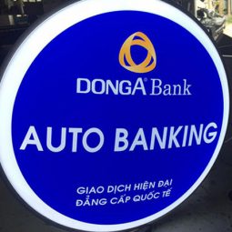 Hộp đèn mica hút nổi