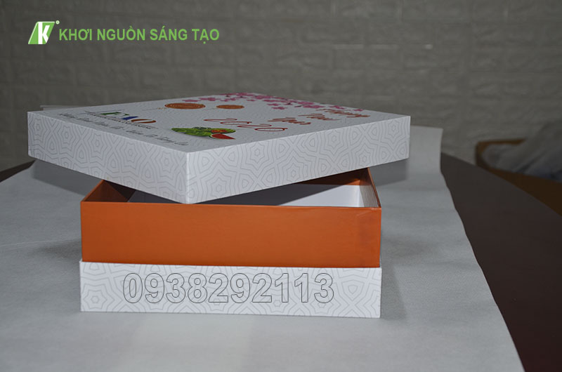 Hộp giấy quà Tết