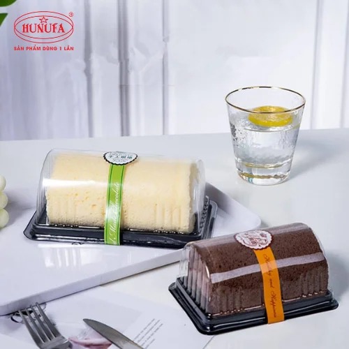 Hộp nhựa bánh bông lan