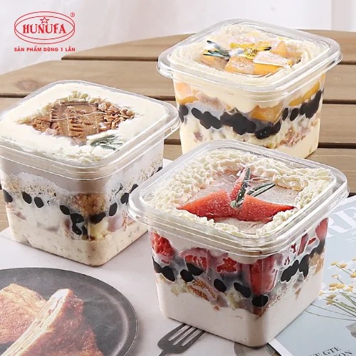 Hộp nhựa đựng bánh ngọt