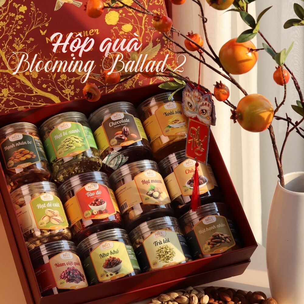 Hộp quà tết Blooming Ballad