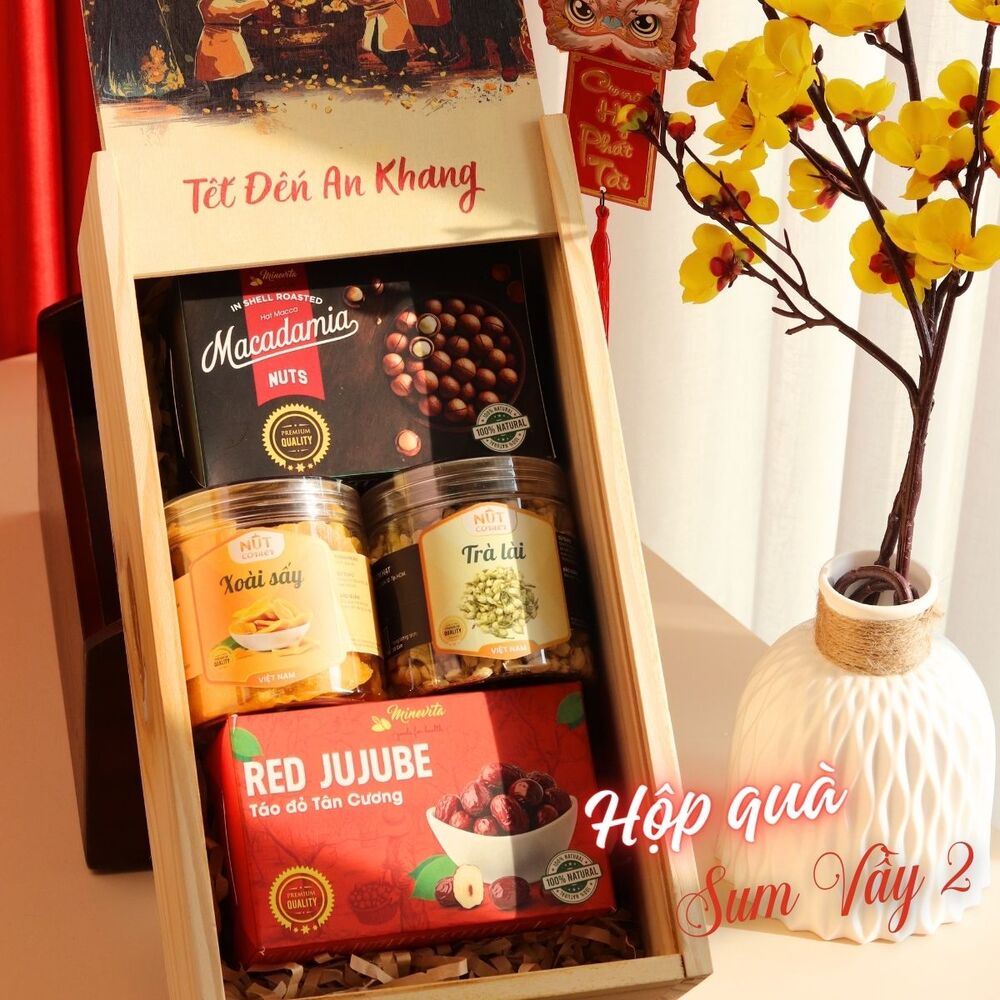 Hộp quà tết sung vầy