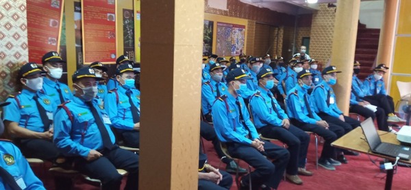 Huấn luyện và đào tạo nghiệp vụ