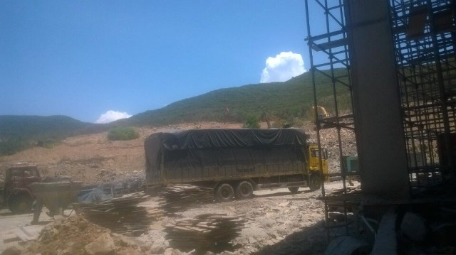 Dịch vụ vận tải đường bộ
