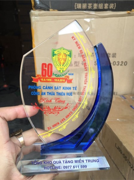 In kỷ niệm chương
