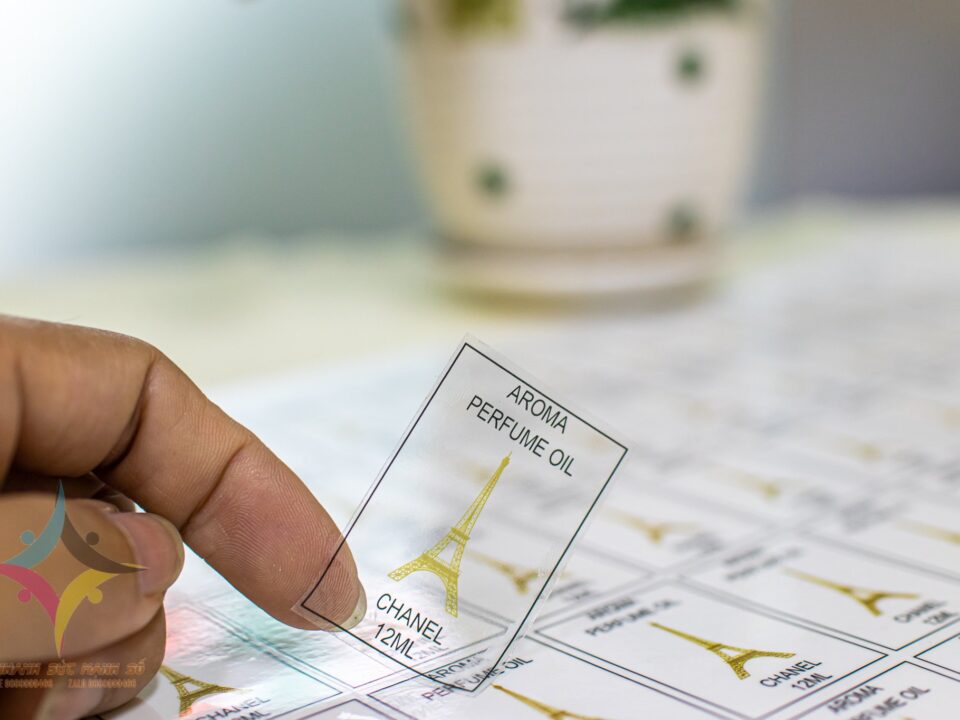 In decal nhựa, decal trong