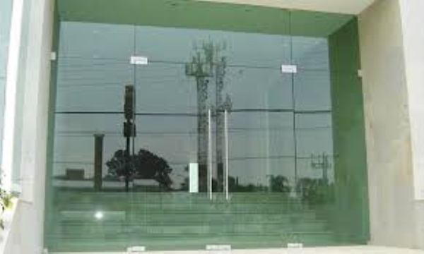Cửa kính cường lực