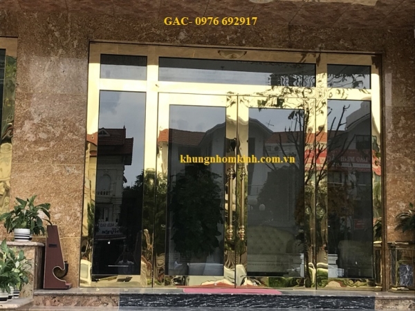 Cửa kính khung inox gương