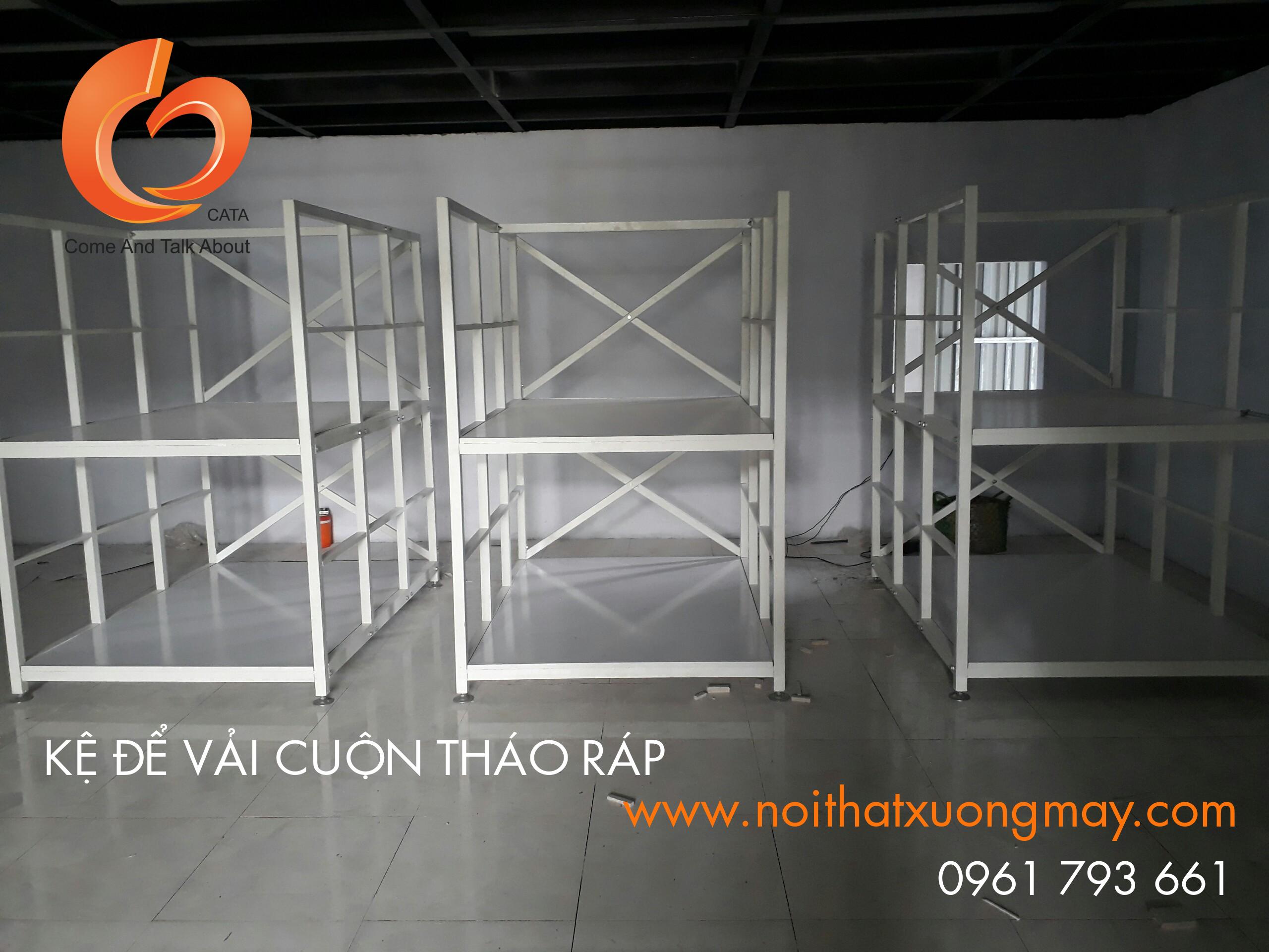 Kệ để vải cuộn tháo ráp