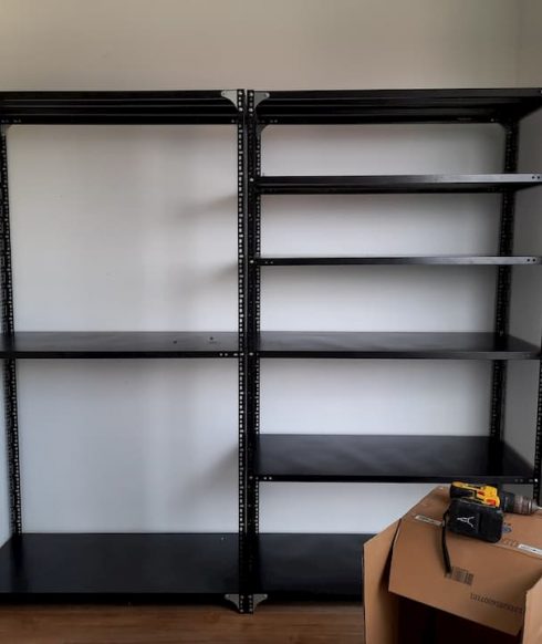 Kệ sắt V lỗ 3 tầng màu đen QM34