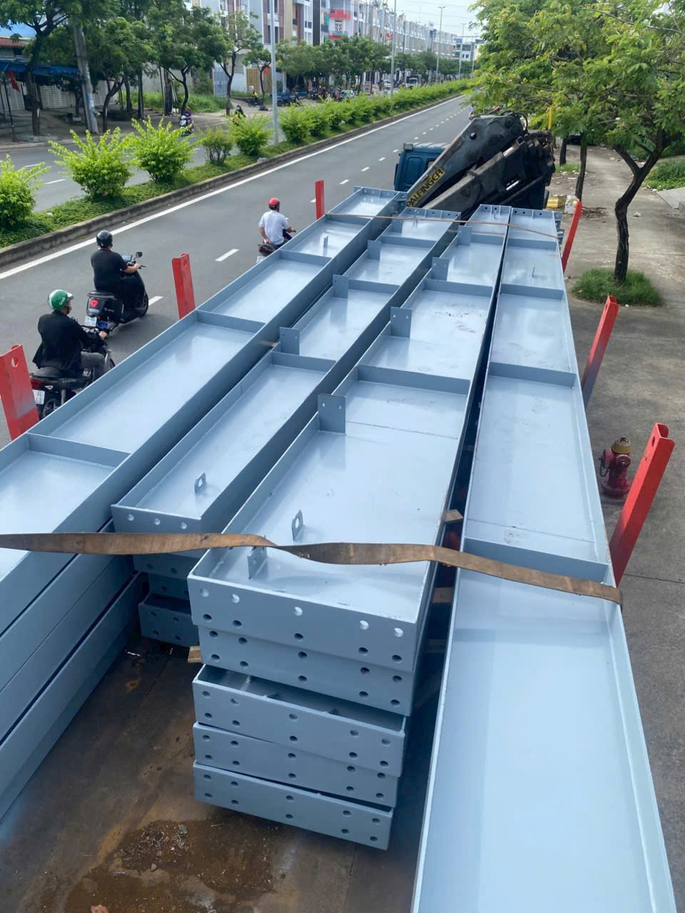 Sản xuất kèo thép nhiều khẩu độ