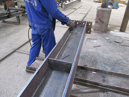 Gia công kết cấu thép