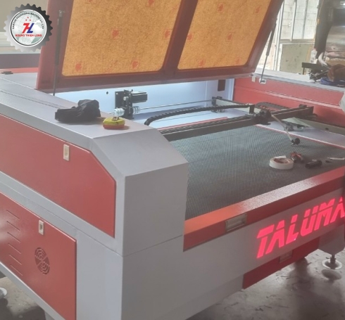 Máy khắc bản laser