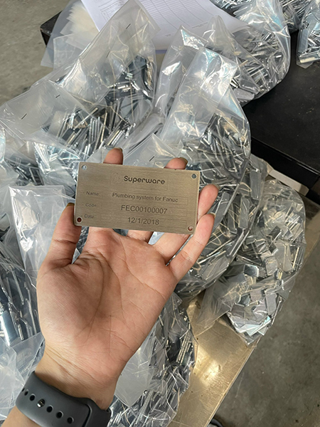 Sản phẩm khắc chữ H2B