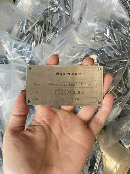 Sản phẩm khắc chữ H2B