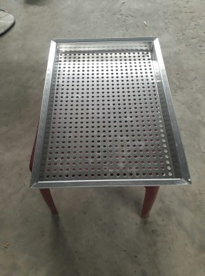 Khay lưới trong hệ thống tủ sấy