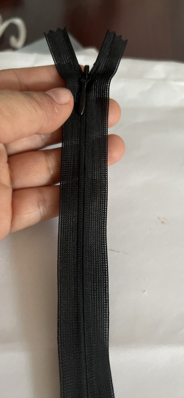 Khóa giọt lệ tape lưới