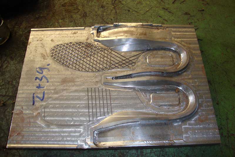 KHUÔN SOCKLINER