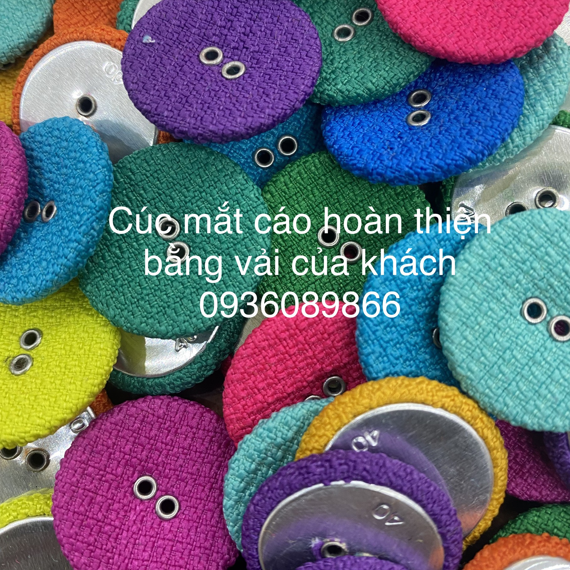 Khuy mắt cáo