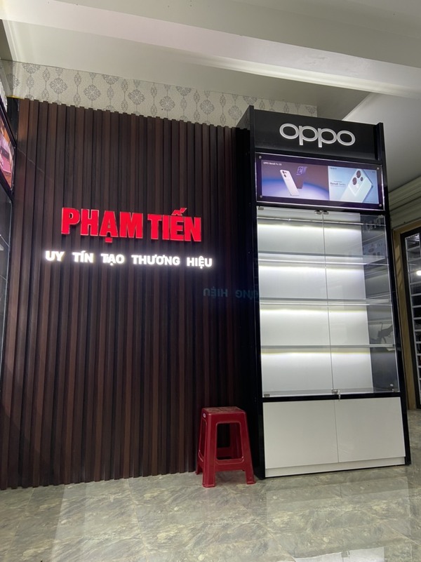 Thi công nội thất cửa hàng Phạm Tiến