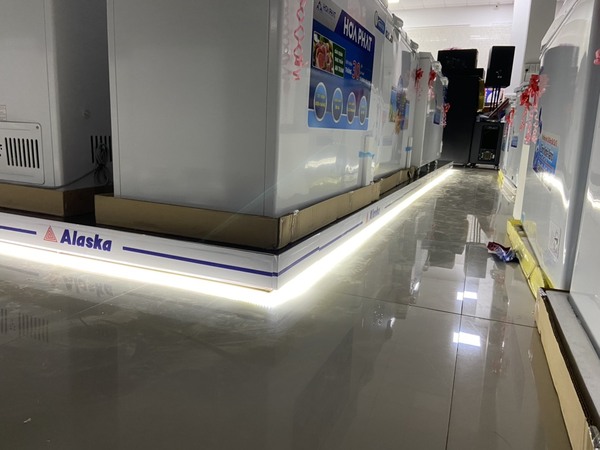 Thi công quầy kệ nội thất