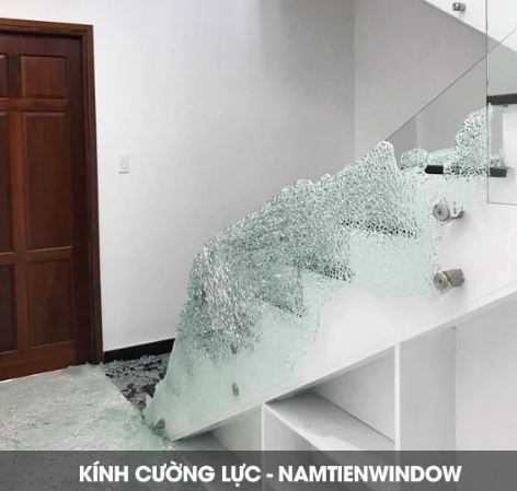 Kính cường lực