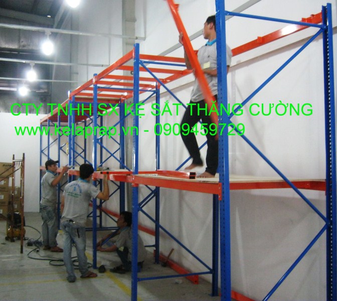 Kệ sắt trung tải
