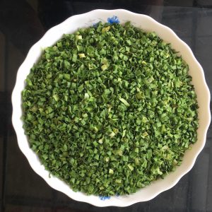 Lá hành sấy khô