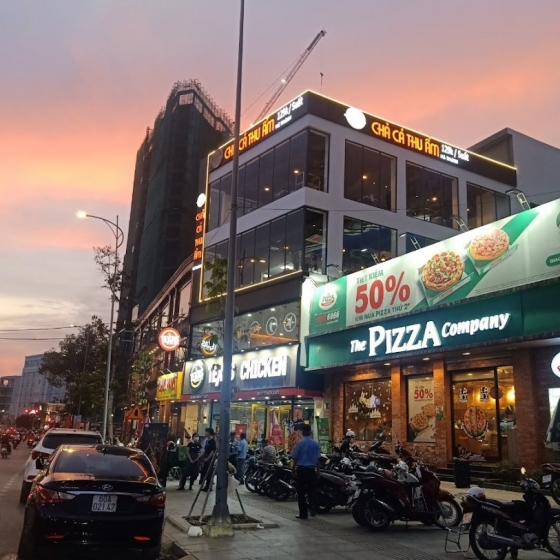 Bảng hiệu công ty