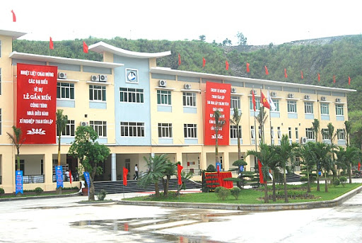 Lắp đặt tủ biến tần