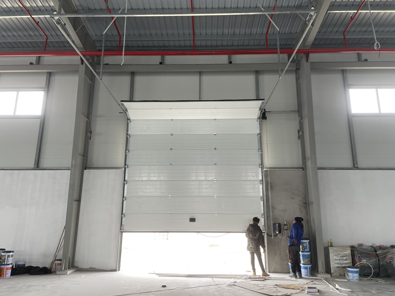 Lắp đặt cửa trượt trần