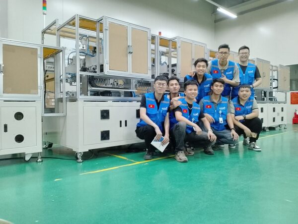 Lắp đặt dây chuyền sản xuất