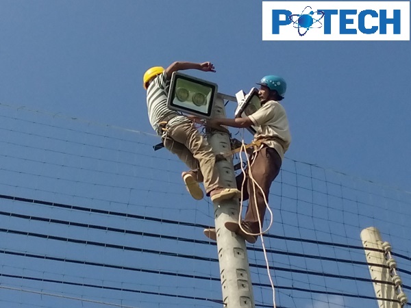 Lắp đặt đèn Led sân bóng