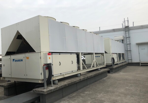 Lắp đặt hệ thống Chiller