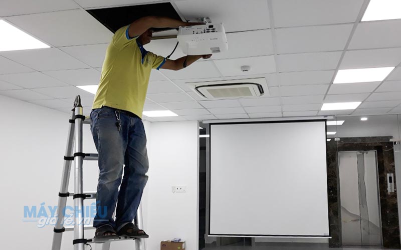 Lắp đặt máy chiếu 2
