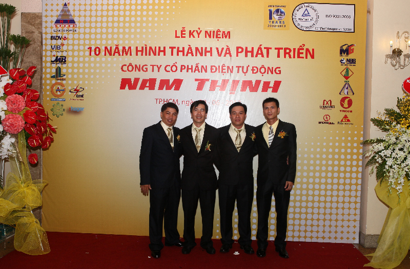 Lễ kỷ niệm 10 năm thành lập