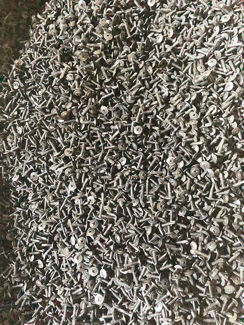 Linh kiện chi tiết nhỏ