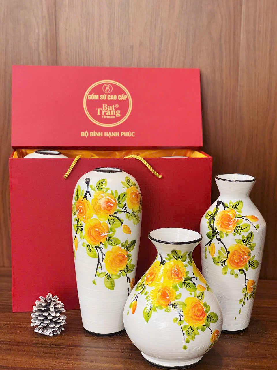 Lọ hoa gốm sứ