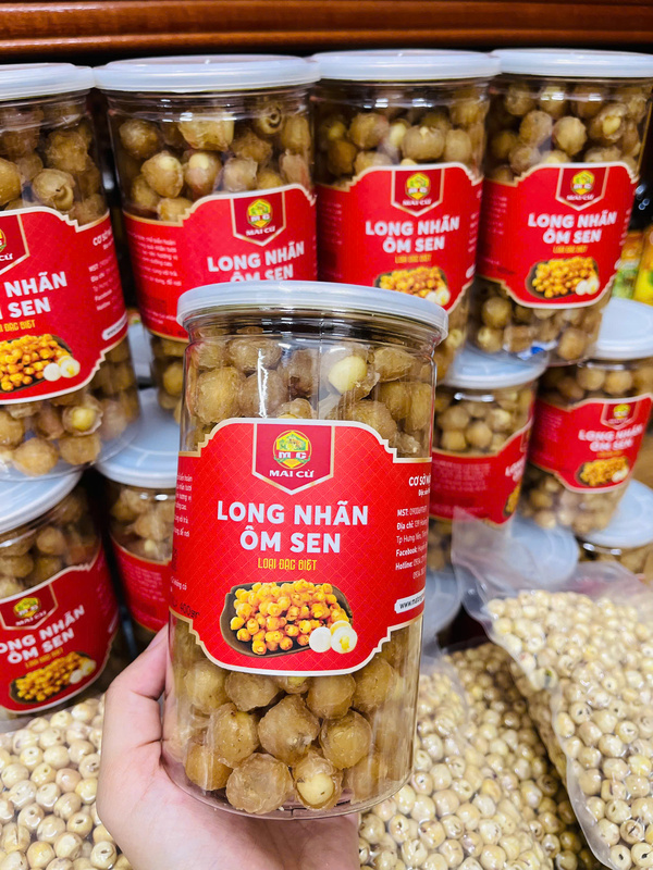 Long nhãn ôm sen