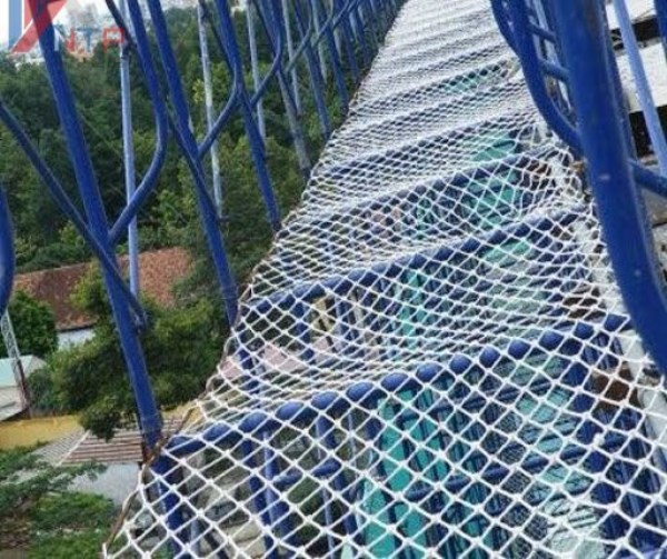 Lưới hứng vật rơi
