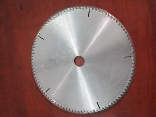 Lưỡi cưa Yuehong