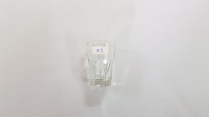 Ly cốc thủy tinh