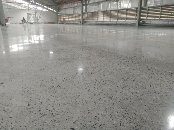 Mài bóng tăng cứng nền bê tông